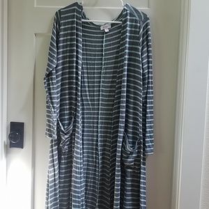 *Beachy*Aqua & Gray Striped Sarah Duster *LulaRoe*